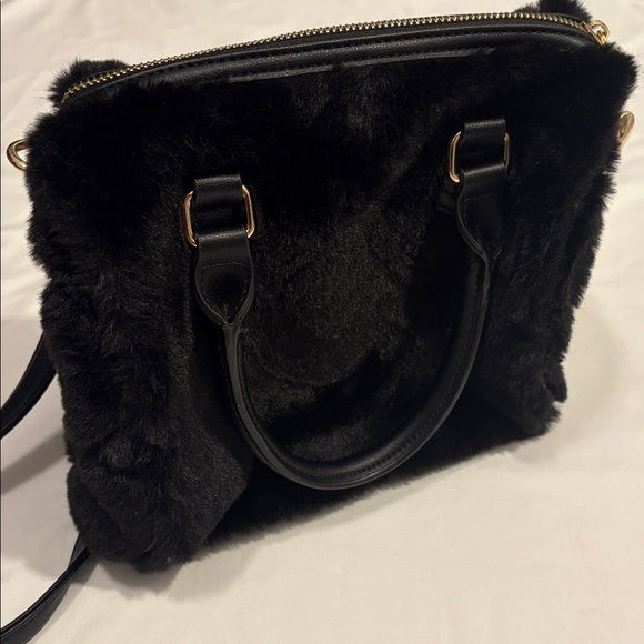 Black Juicy Couture ‘Lets Get Cozy’ Fuzzy Satchel Crossbody Bag - Picture 6 of 7